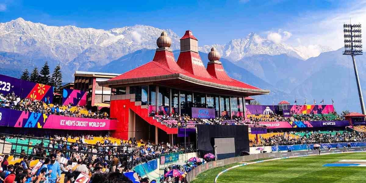 Complete Hill Tour: Amritsar to Dalhousie, Dharamshala & Manali