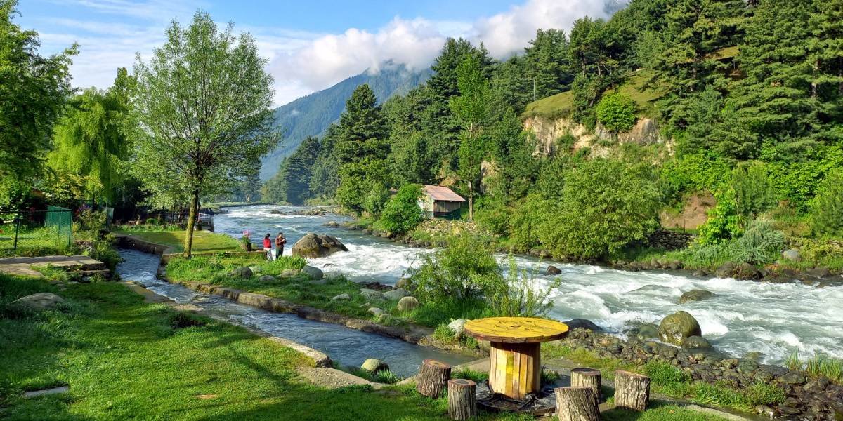 9-Day Jammu & Kashmir Highlights Tour