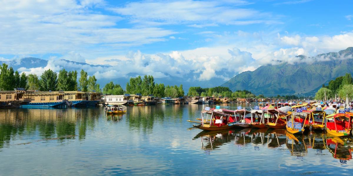 Amritsar to Kashmir Lakes & Valleys Tour