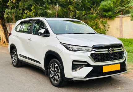 Innova Hycross Cab